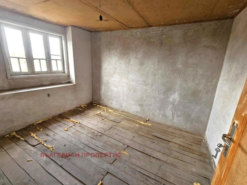 Продава КЪЩА, с. Сладък кладенец, област Стара Загора, снимка 7 - Къщи - 47537668