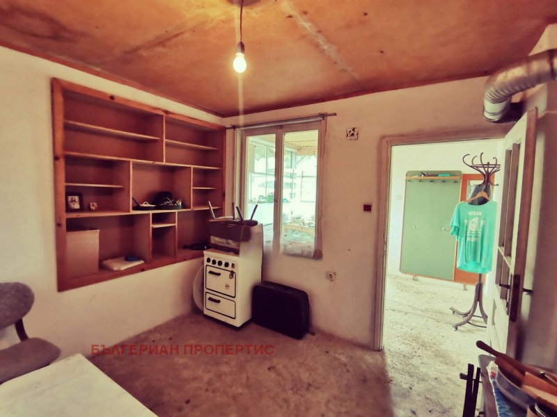 Продава КЪЩА, с. Сладък кладенец, област Стара Загора, снимка 2 - Къщи - 47537668