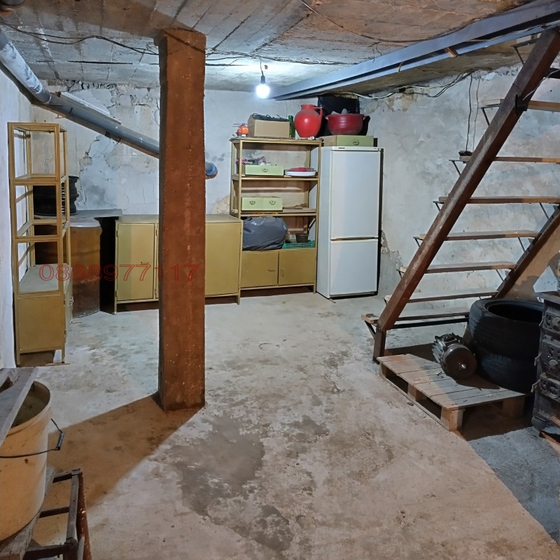 Продава КЪЩА, гр. Стрелча, област Пазарджик, снимка 3 - Къщи - 53010679