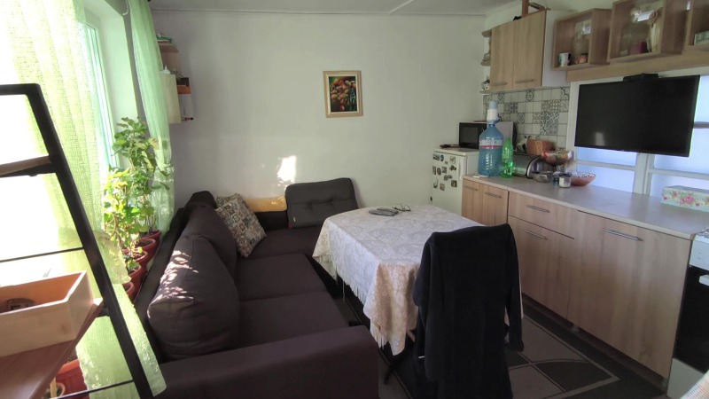 Продава КЪЩА, с. Бабово, област Русе, снимка 3 - Къщи - 52532885