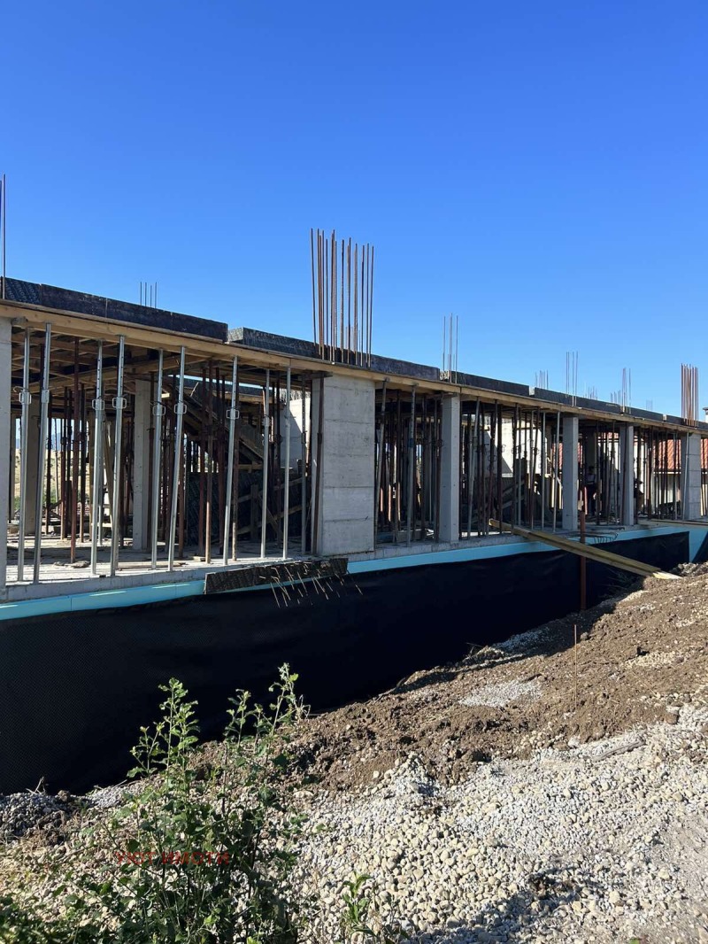 Продава КЪЩА, с. Гурмазово, област София област, снимка 2 - Къщи - 52975394