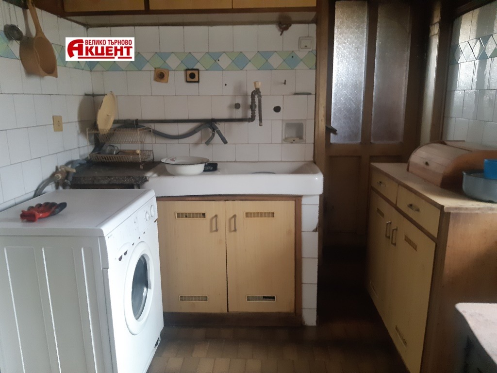 Продава КЪЩА, с. Патреш, област Велико Търново, снимка 2 - Къщи - 44726158