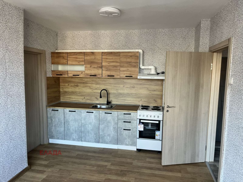 Продава 2-СТАЕН в град Враца, Център - 55 кв.м / 100 000 € » 195 583.00 лв., ЕЛАДА