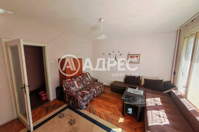 Продава 2-СТАЕН, гр. София, Толстой, снимка 2 - Апартаменти - 53267431