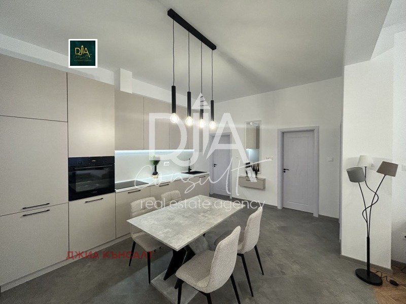 Продава 3-СТАЕН, гр. София, Център, снимка 4 - Апартаменти - 53120660