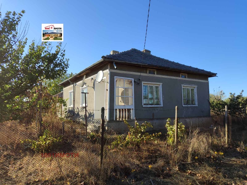 Продава КЪЩА, с. Пчеларово, област Добрич, снимка 1 - Къщи - 42642701