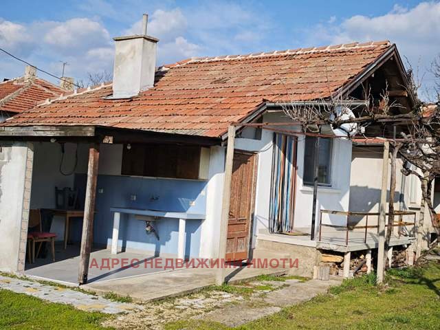 Продава КЪЩА, с. Тулово, област Стара Загора, снимка 2 - Къщи - 53963437
