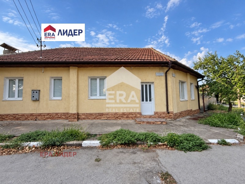 Продава КЪЩА, с. Семерджиево, област Русе
