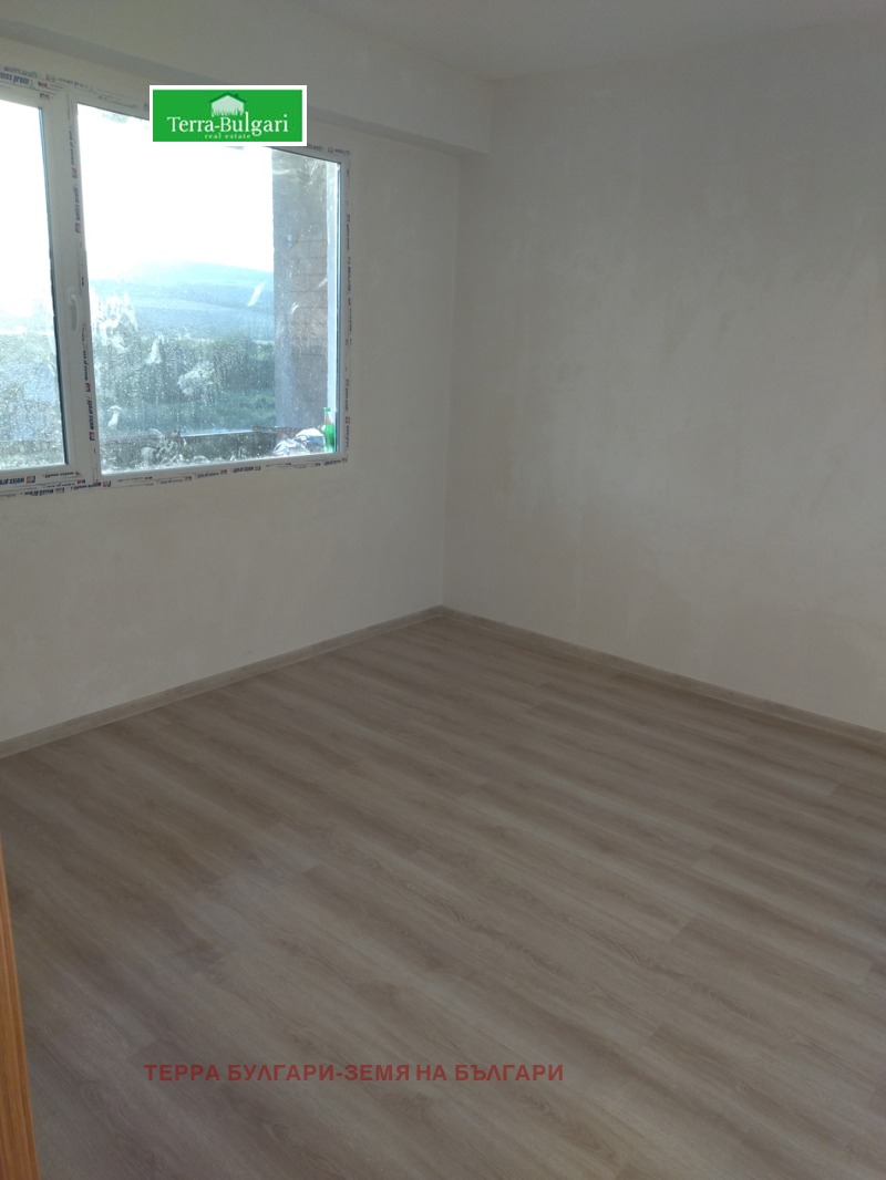 Zu verkaufen  1 Schlafzimmer region Pernik , Radomir , 72 qm | 80515703 - Bild [3]