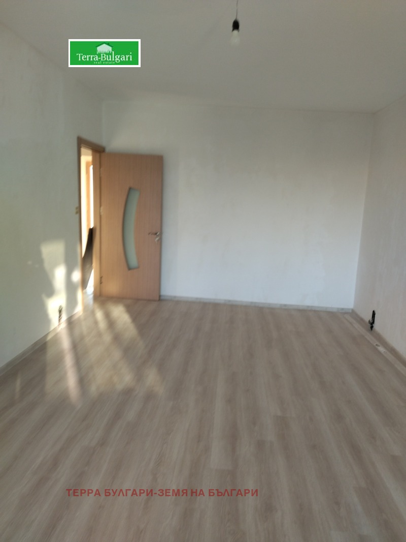 Zu verkaufen  1 Schlafzimmer region Pernik , Radomir , 72 qm | 80515703 - Bild [6]