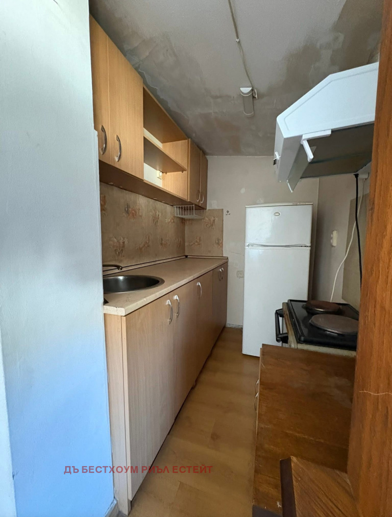 Продава 2-СТАЕН, гр. Варна, Лятно кино Тракия, снимка 3 - Апартаменти - 53118194