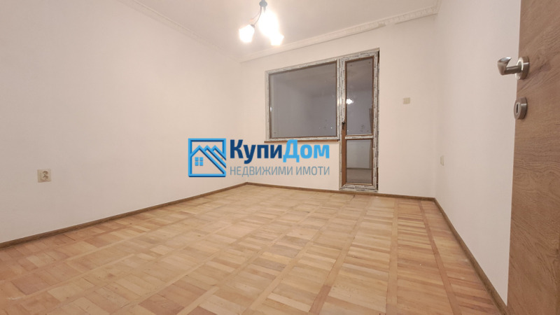 Продава 3-СТАЕН, гр. Варна, Цветен квартал, снимка 6 - Aпартаменти - 48053778