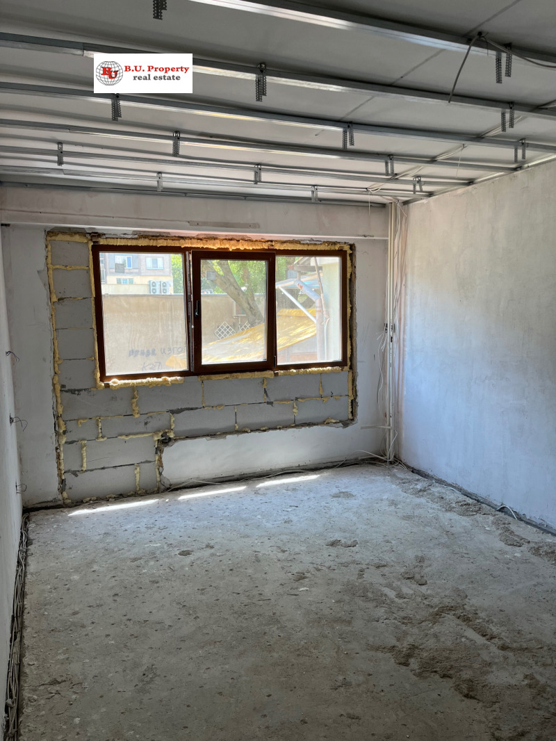 Na prodej  2 ložnice Pernik , Iztok , 94 m2 | 27917786 - obraz [2]