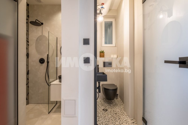 Продава МНОГОСТАЕН, гр. София, Център, снимка 17 - Апартаменти - 52521101