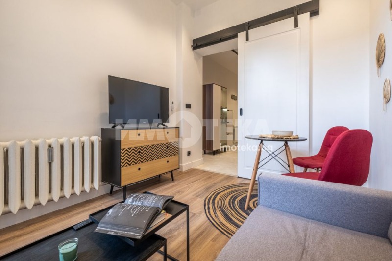 Продава МНОГОСТАЕН, гр. София, Център, снимка 15 - Апартаменти - 52521101