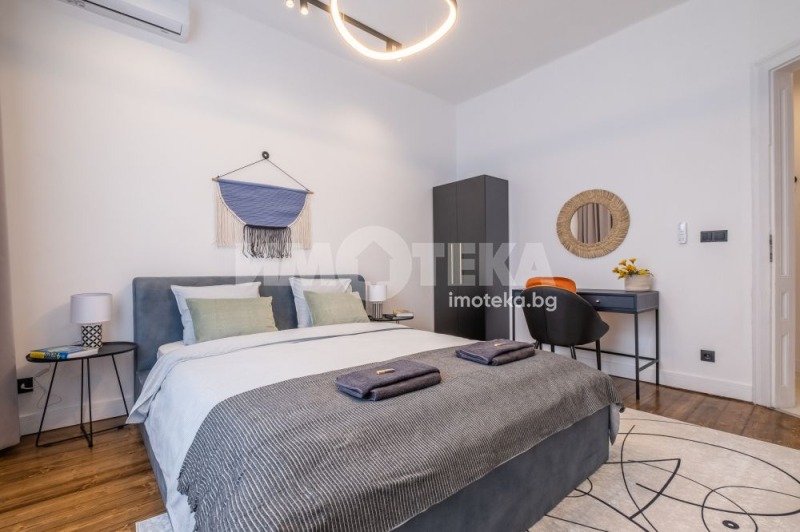 Продава МНОГОСТАЕН, гр. София, Център, снимка 2 - Апартаменти - 52521101