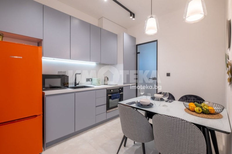 Продава МНОГОСТАЕН, гр. София, Център, снимка 7 - Апартаменти - 52521101