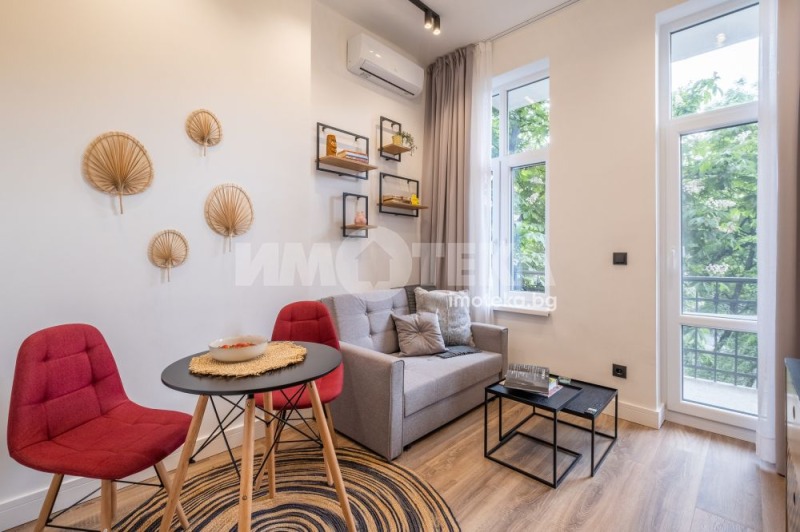 Продава МНОГОСТАЕН, гр. София, Център, снимка 13 - Апартаменти - 52521101