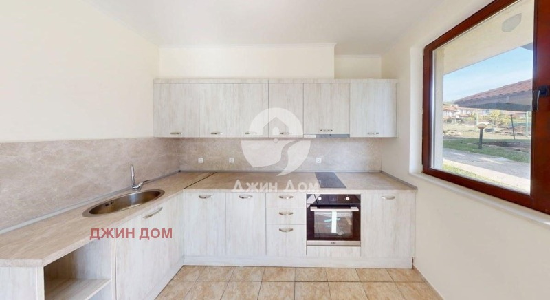 Продава КЪЩА, с. Кошарица, област Бургас, снимка 5 - Къщи - 52880736