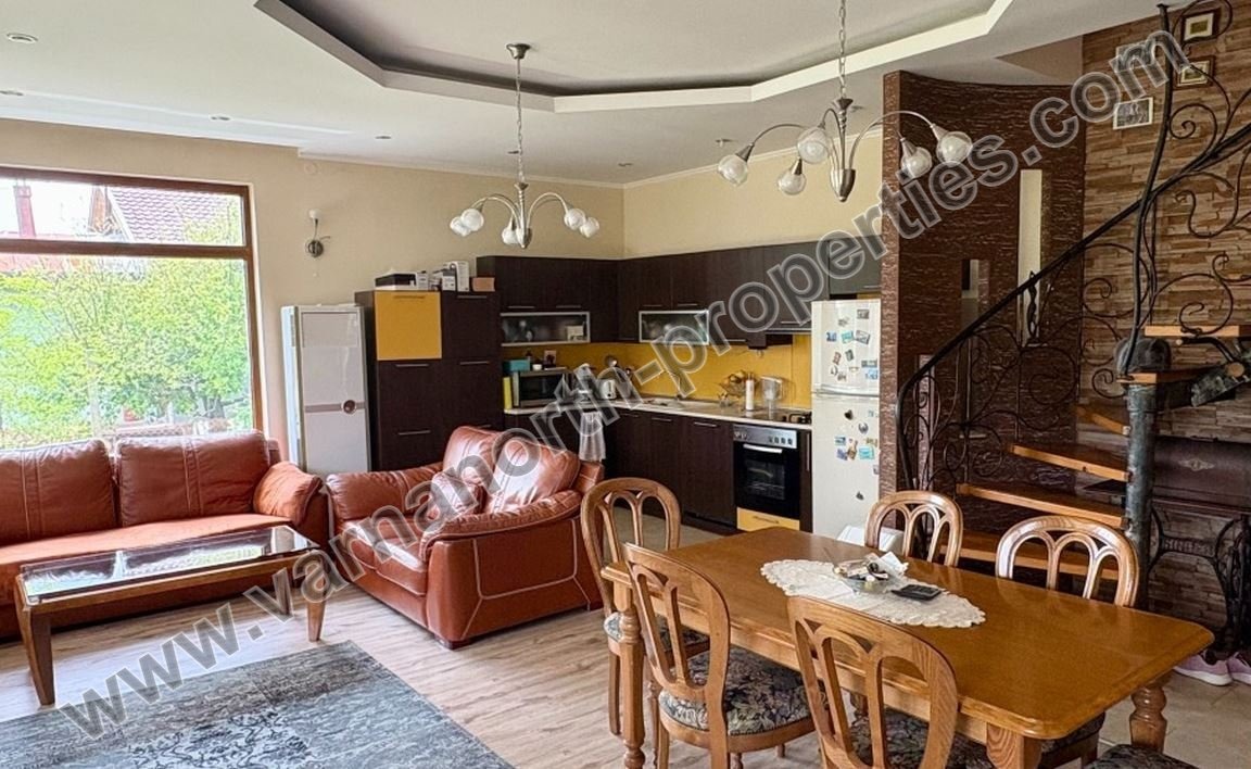 Продава КЪЩА, с. Дропла, област Добрич, снимка 2 - Къщи - 56655262