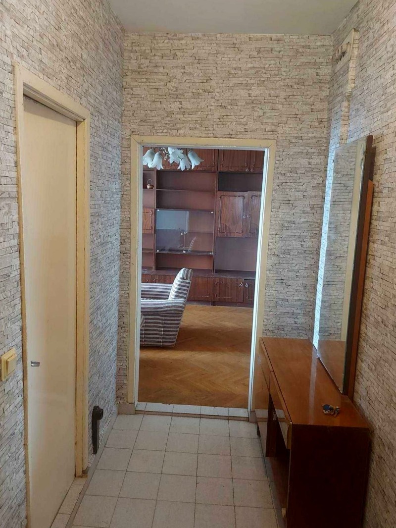 De vânzare  1 dormitor Șumen , Traciia , 63 mp | 73225674 - imagine [7]