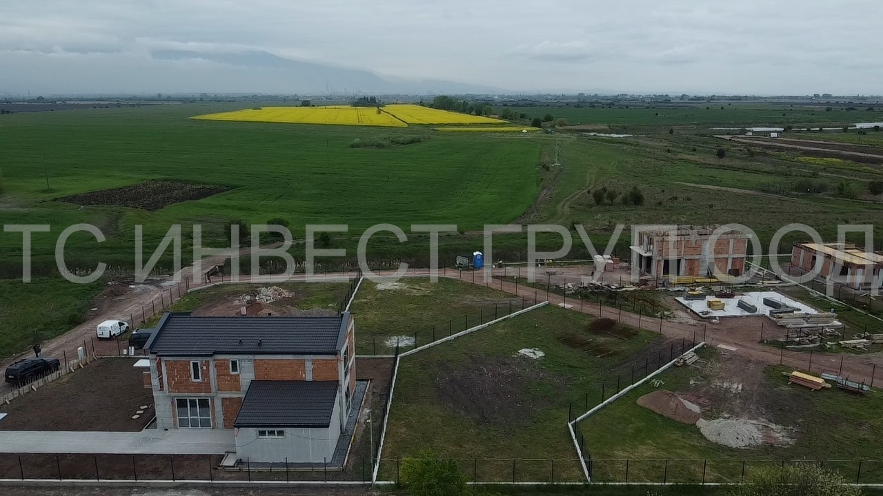 Продава КЪЩА, с. Равно поле, област София област