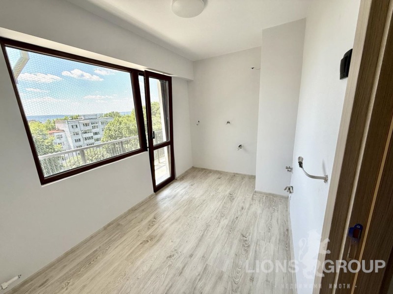 Продава  3-стаен град Варна , Младост 1 , 62 кв.м | 64716908