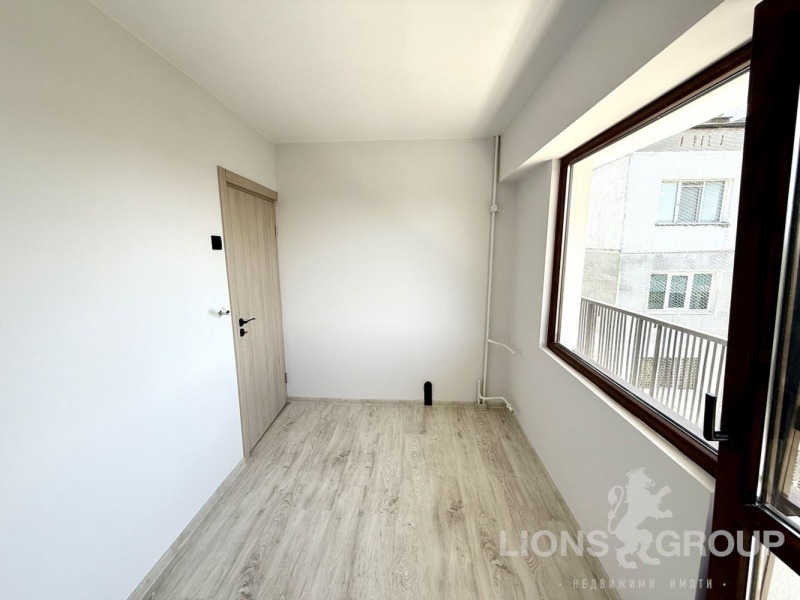 Продава  3-стаен град Варна , Младост 1 , 62 кв.м | 64716908 - изображение [8]