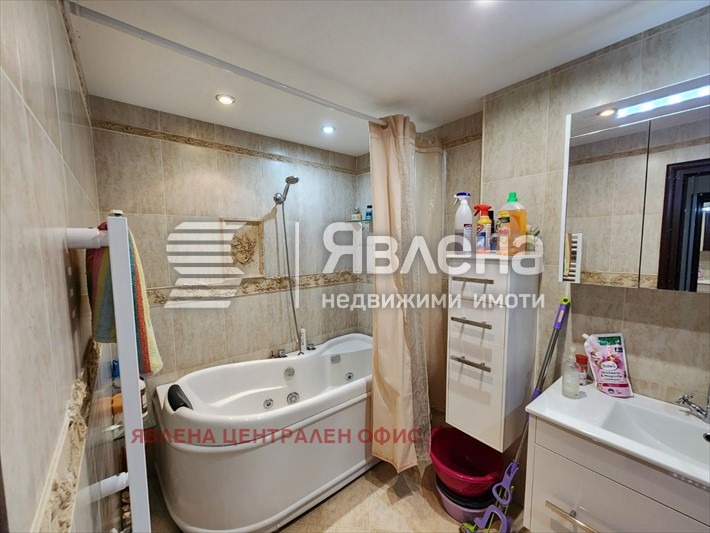 Продава МНОГОСТАЕН, гр. София, Център, снимка 10 - Апартаменти - 53895133