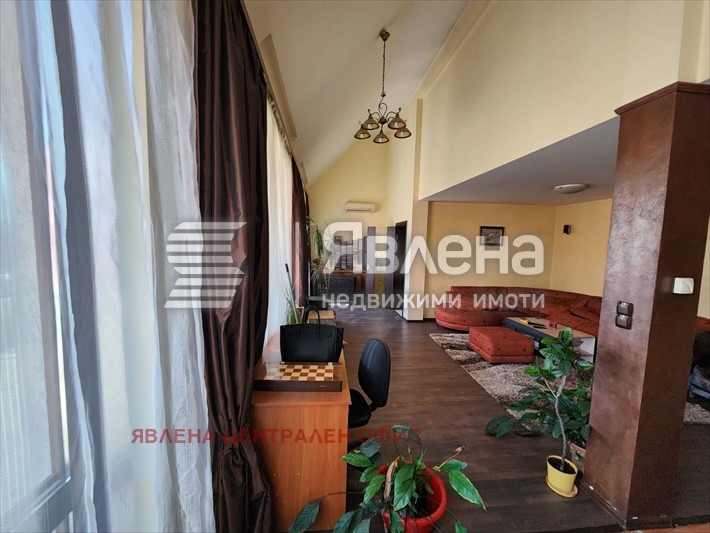 Продава МНОГОСТАЕН, гр. София, Център, снимка 2 - Апартаменти - 53895133