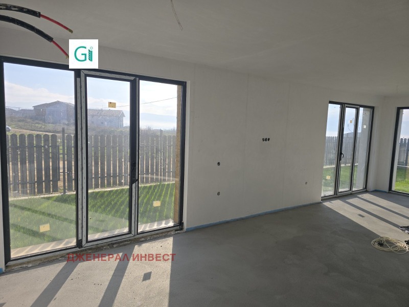 Продава КЪЩА, гр. Благоевград, Баларбаши, снимка 4 - Къщи - 52748570