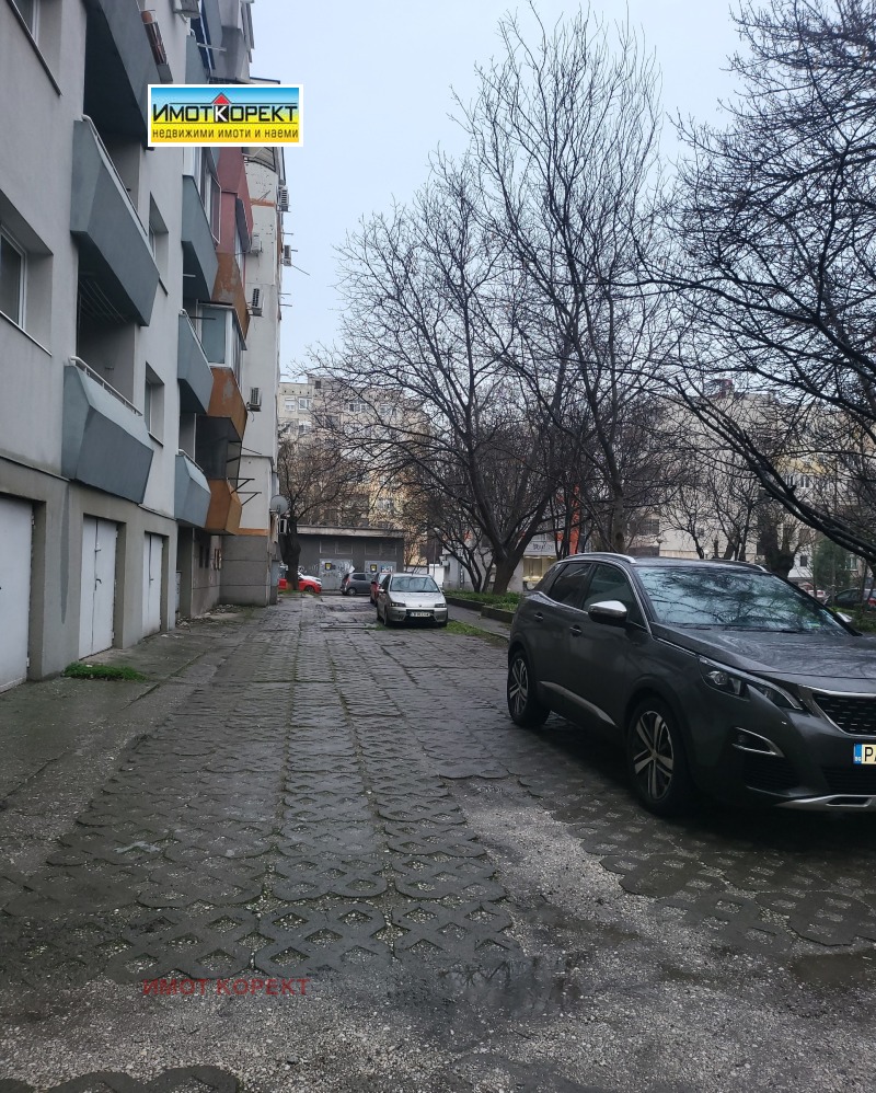 Продава ГАРАЖ, ПАРКОМЯСТО, гр. Пазарджик, Идеален център