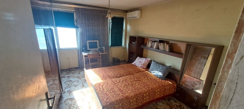 Продава 3-СТАЕН в град Русе, Широк център - 87 кв.м / 87 900 € » 171 917.46 лв., РЕМАКС РИВЪР ЕСТЕЙТ