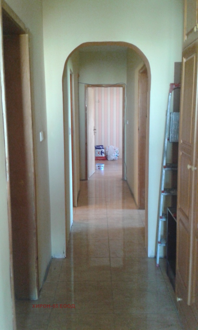 En venta  3 dormitorios Sofia , Studentski grad , 200 metros cuadrados | 18456538