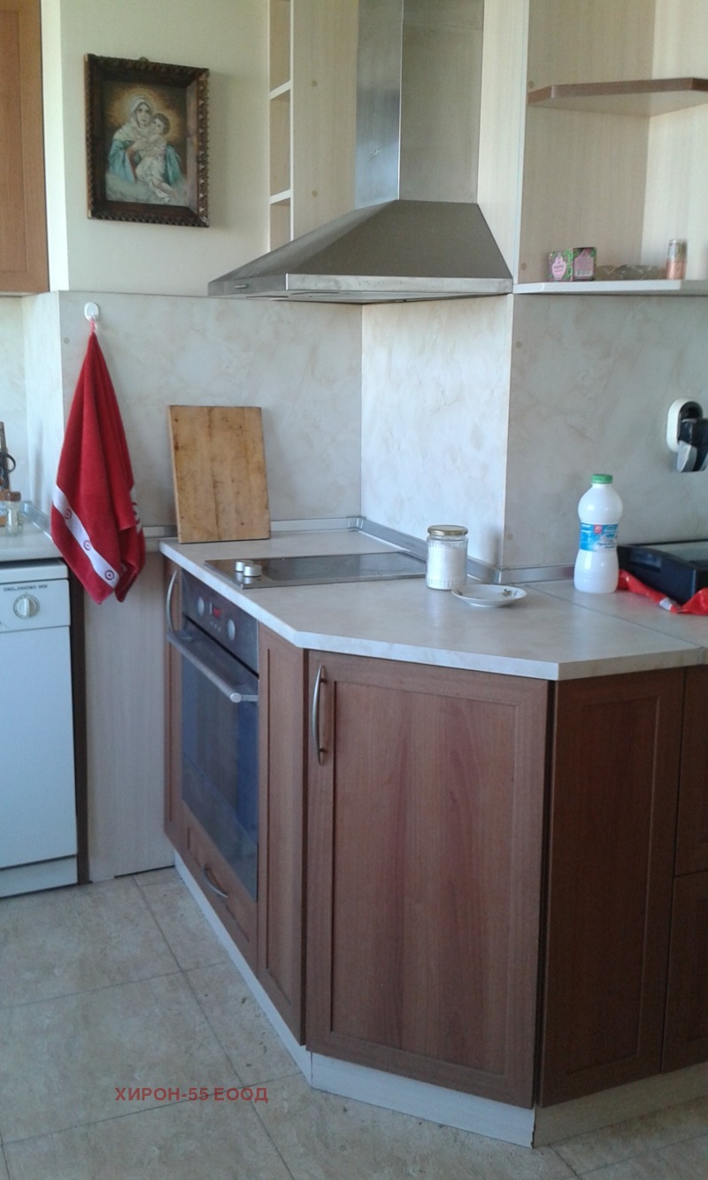 En venta  3 dormitorios Sofia , Studentski grad , 200 metros cuadrados | 18456538 - imagen [2]
