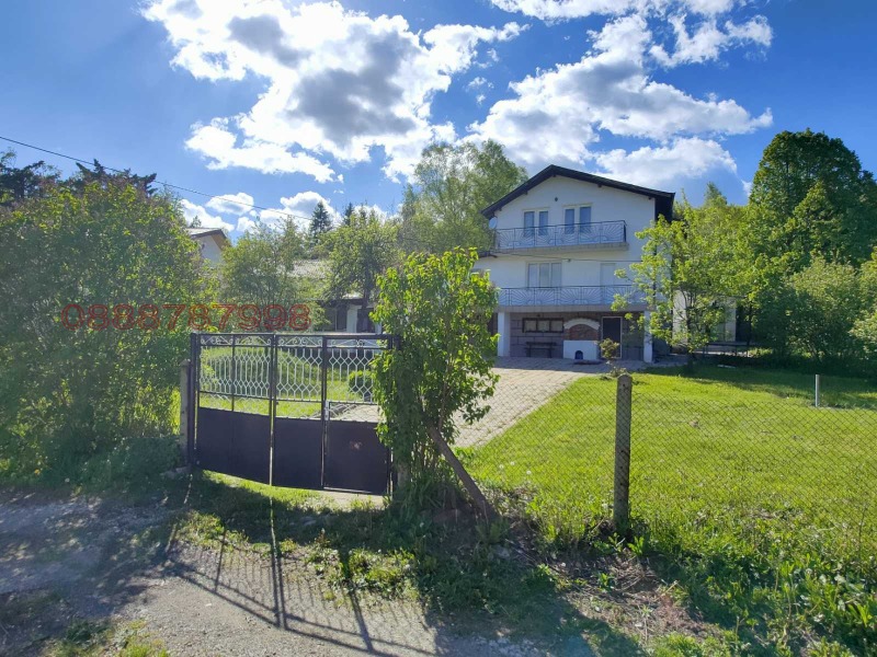 Продава  Къща област София , в.з.Ярема , 222 кв.м | 66474652