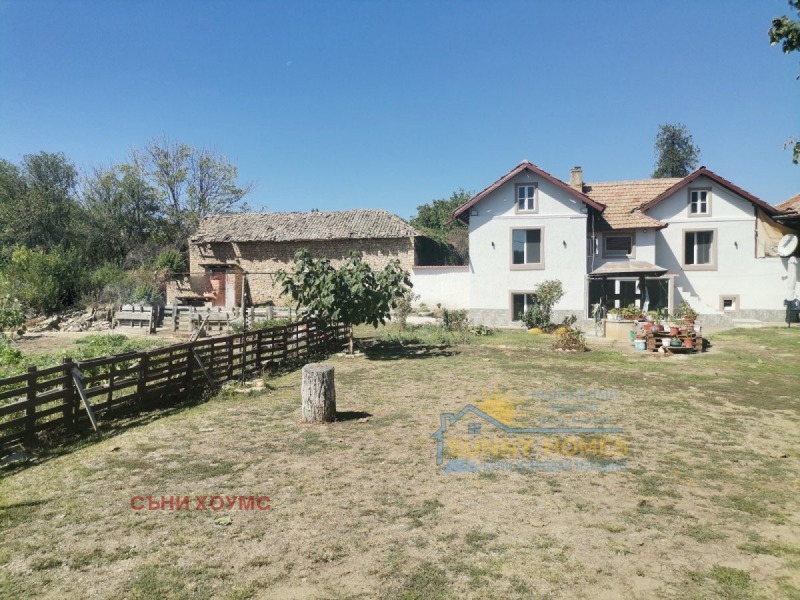 Продава КЪЩА, с. Долна Липница, област Велико Търново, снимка 3 - Къщи - 52649356