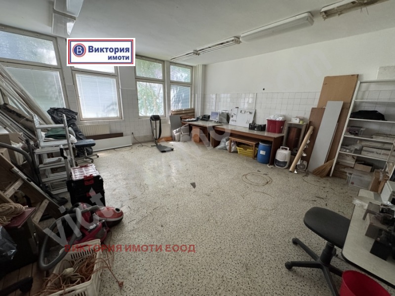 Eladó  Ipari épület Veliko Tarnovo , Promislena zona - Zapad , 299 négyzetméter | 36346908 - kép [3]