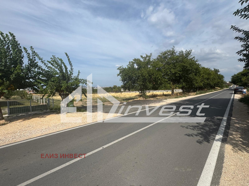 Till salu  Komplott region Plovdiv , Markovo , 5753 kvm | 27157172