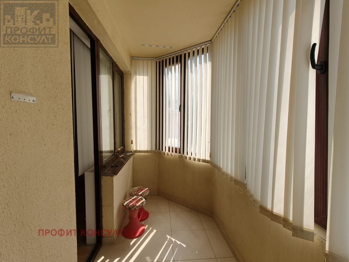 Продава 3-СТАЕН, гр. Велико Търново, Зона Б, снимка 9 - Апартаменти - 56115212