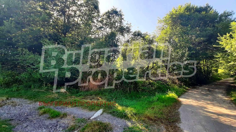Продава ПАРЦЕЛ в област Ловеч, гр. Априлци - 1433 кв.м / 23 400 € » 45 766.42 лв., БЪЛГЕРИАН ПРОПЕРТИС
