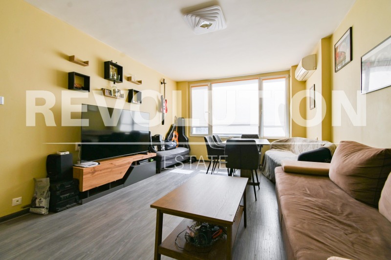 Продава  2-стаен град София , Сухата река , 52 кв.м | 18333612