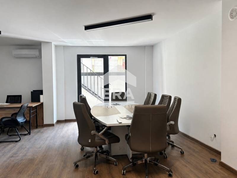 Продава ОФИС, гр. Варна, Левски 1, снимка 2 - Офиси - 54784745