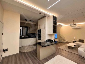 КЪЩА, 180 m2