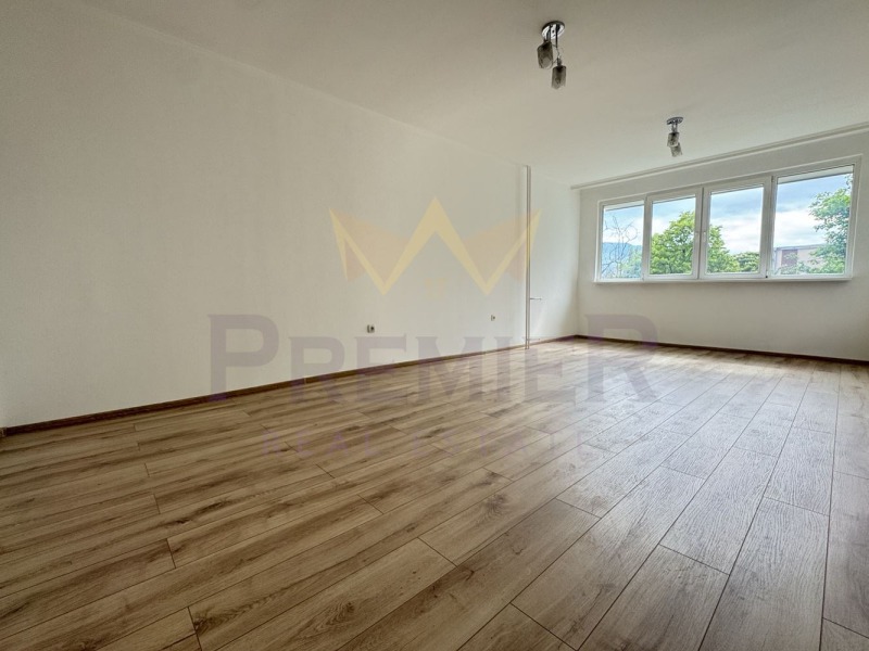 Продава 2-СТАЕН, град София, Красна поляна 3 • 194900 € / 381191.27 лв. • 15129261 1