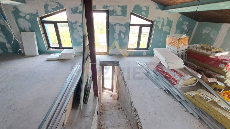 Na prodej  Dům oblast Varna , Neofit Rilski , 324 m2 | 40896321 - obraz [12]