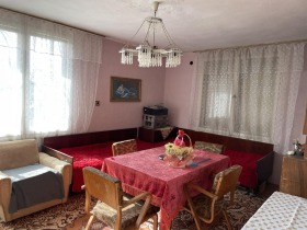 Поверх будинку Мирово, область Стара Загора 1