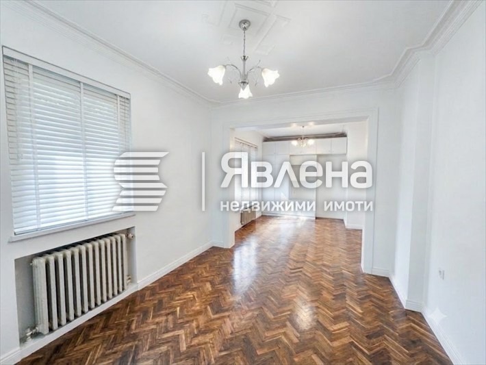Продава 3-СТАЕН, гр. София, Център
