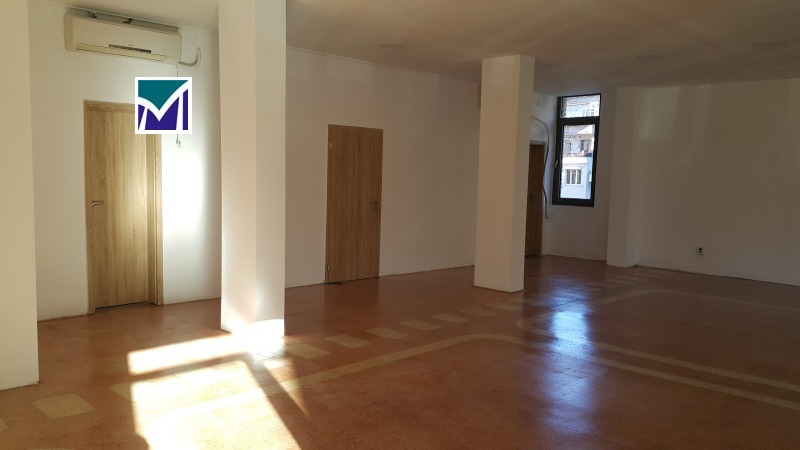 Продава  Офис град Враца , Център , 143 кв.м | 40653413 - изображение [3]