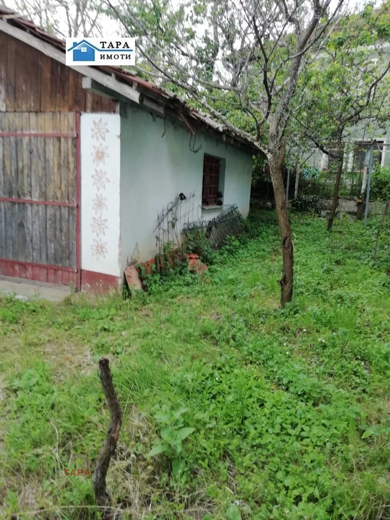 Продава КЪЩА, с. Белотинци, област Монтана, снимка 15 - Къщи - 52813931